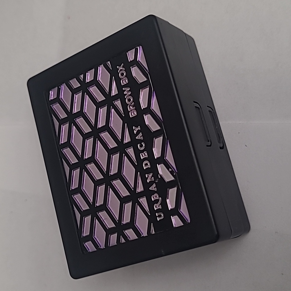 urban decay brow box BLACKOUT